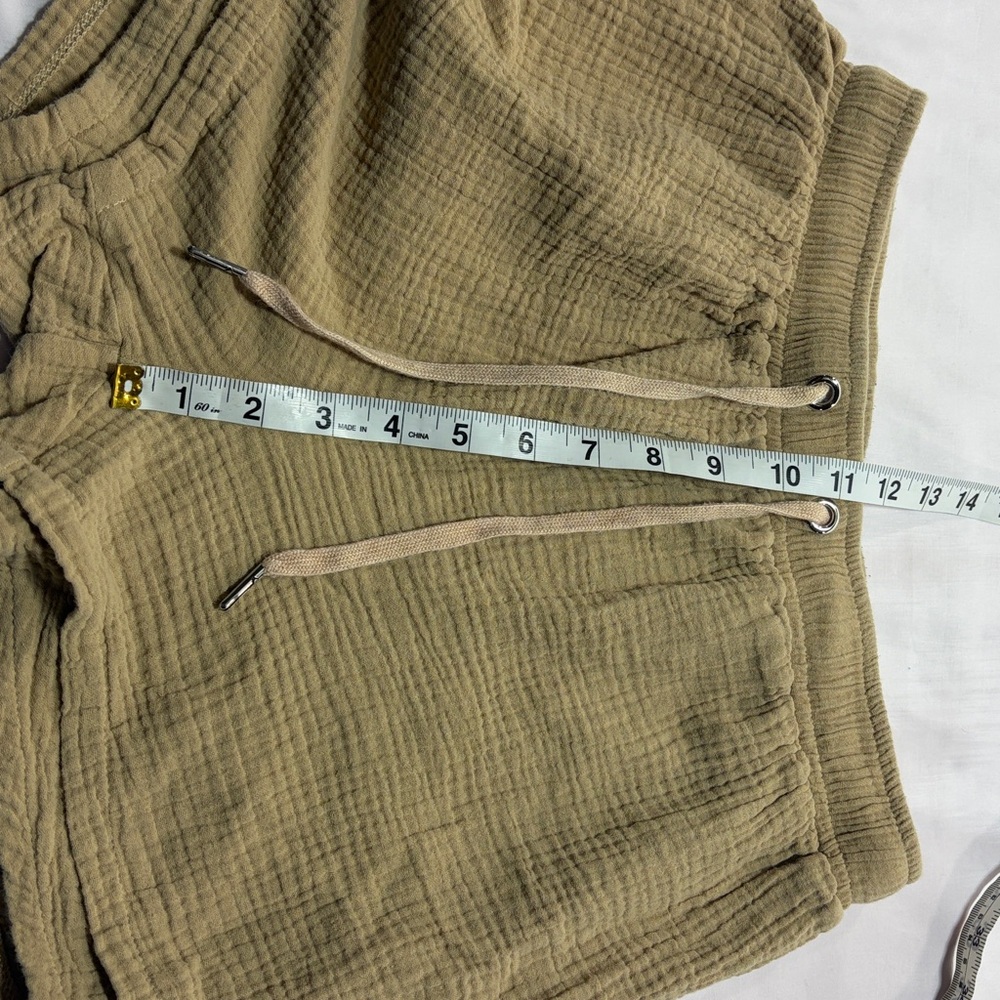 Women’s gauze shorts size Medium - Picture 5 of 7